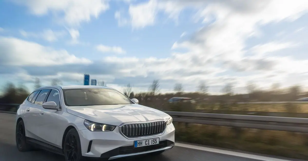 2022 White Lexus: Luxury, Performance, and Style